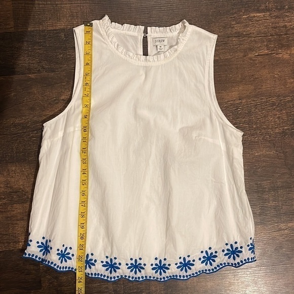 J. Crew 100% Cotton Embroidered Flowers Blue White Tank Top Size Medium Ruffle - Picture 12 of 12